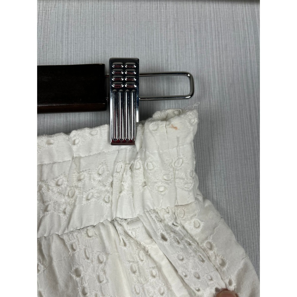 Hollister Shorts Women XS White Eyelet Ultra High-Rise Ruffle Cotton Cottagecore - Picture 9 of 9